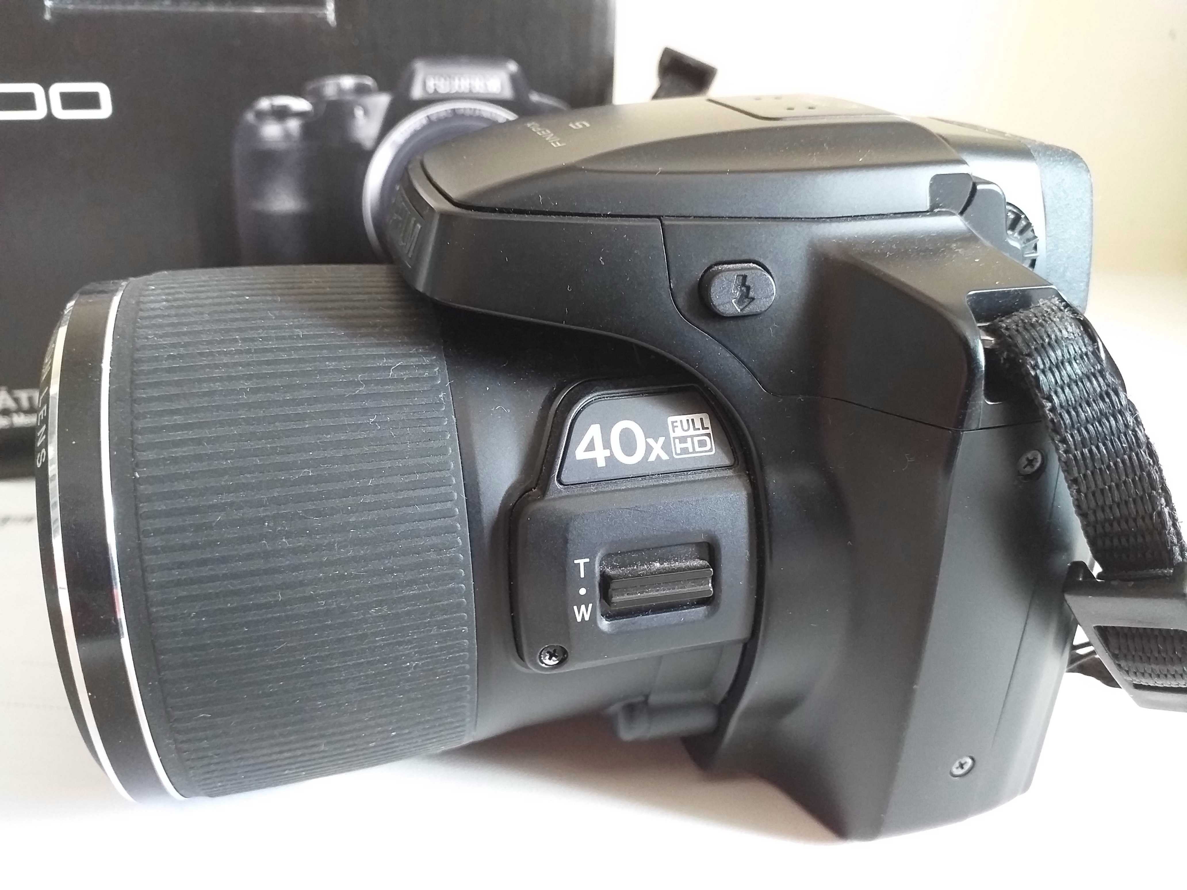 Camera FUJIFILM Finepix S8200