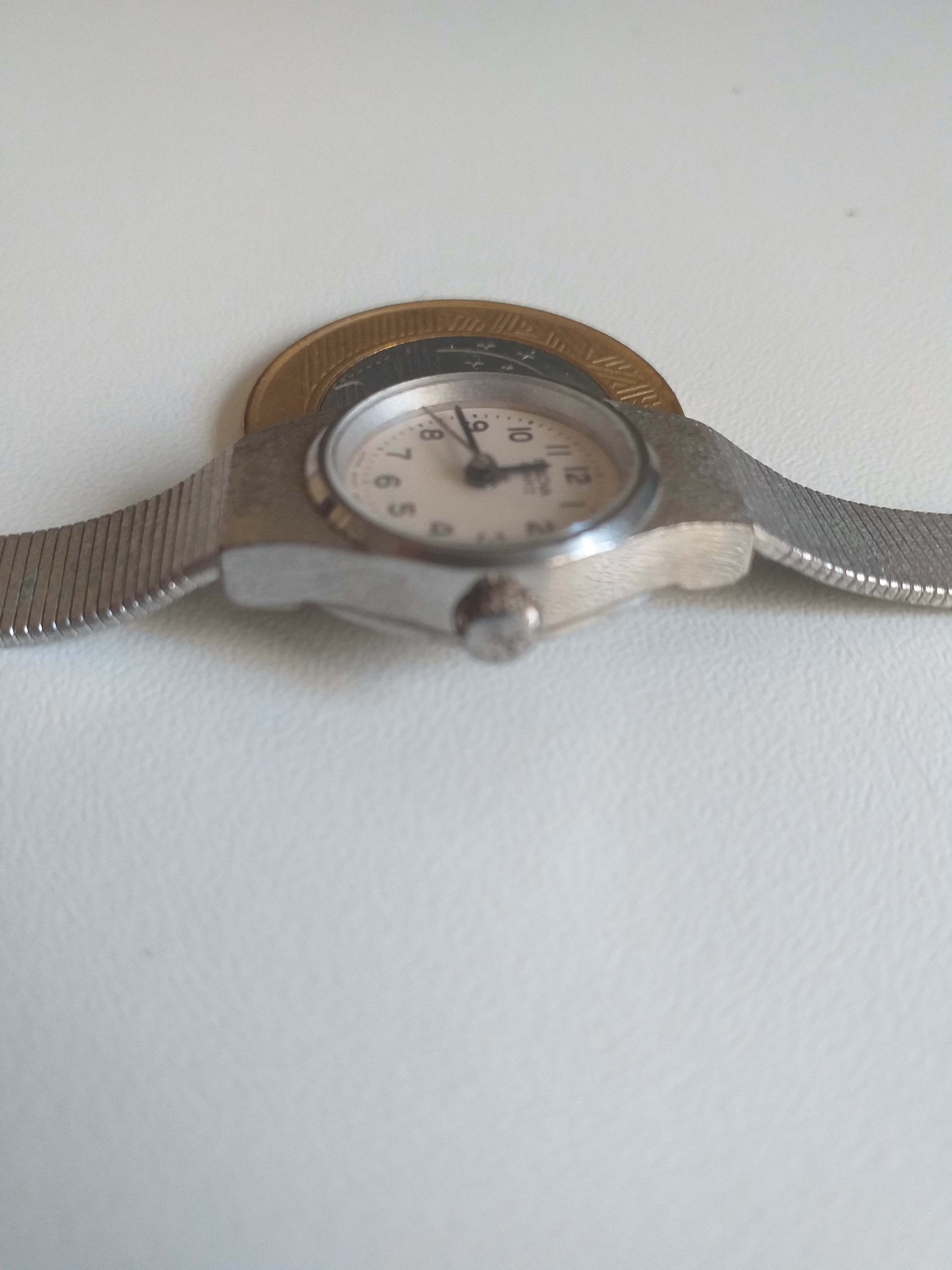 Relógio BULOVA mini raríssimo 